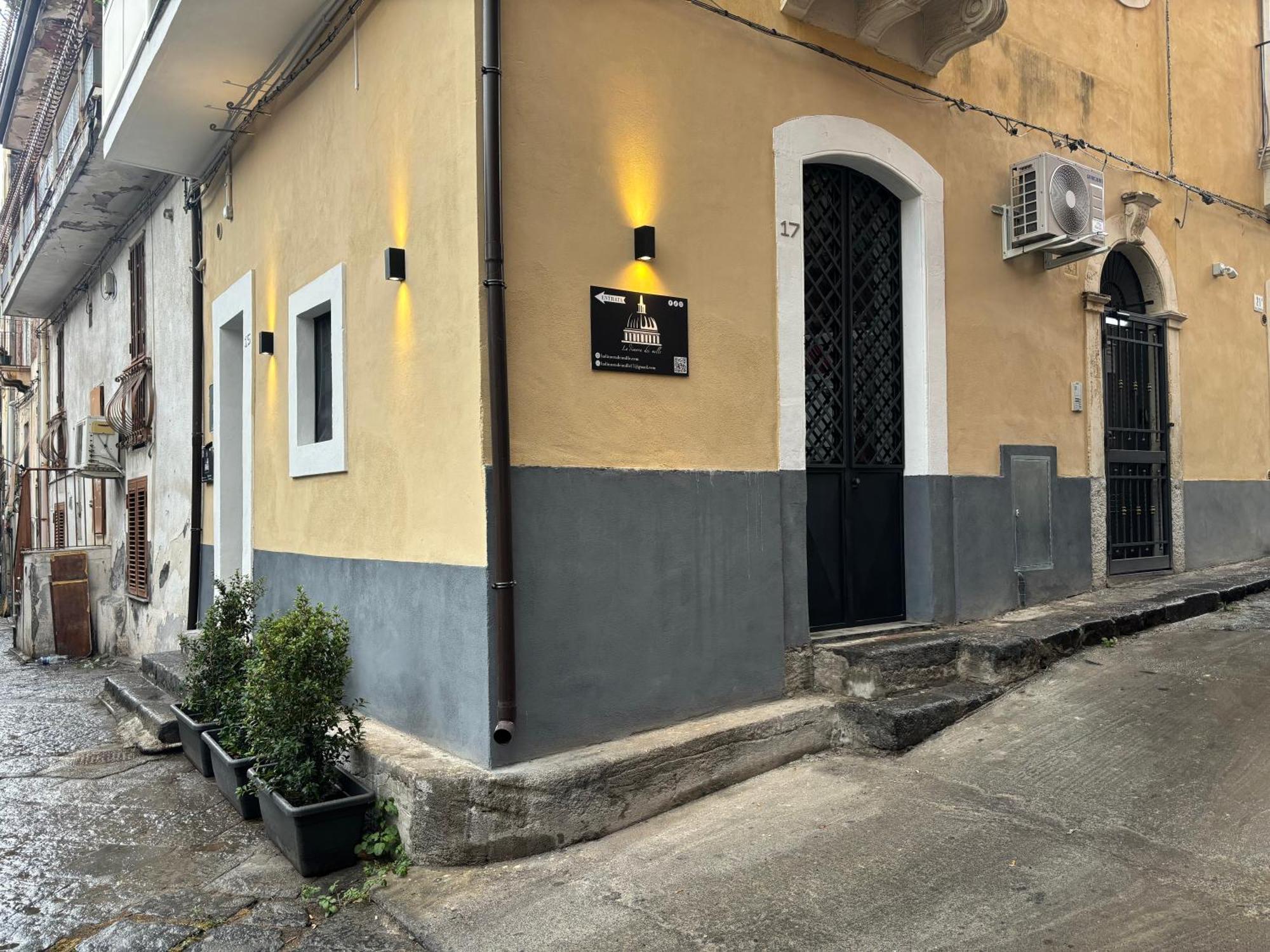 Villa La Dimora Dei Mille à Catane Extérieur photo